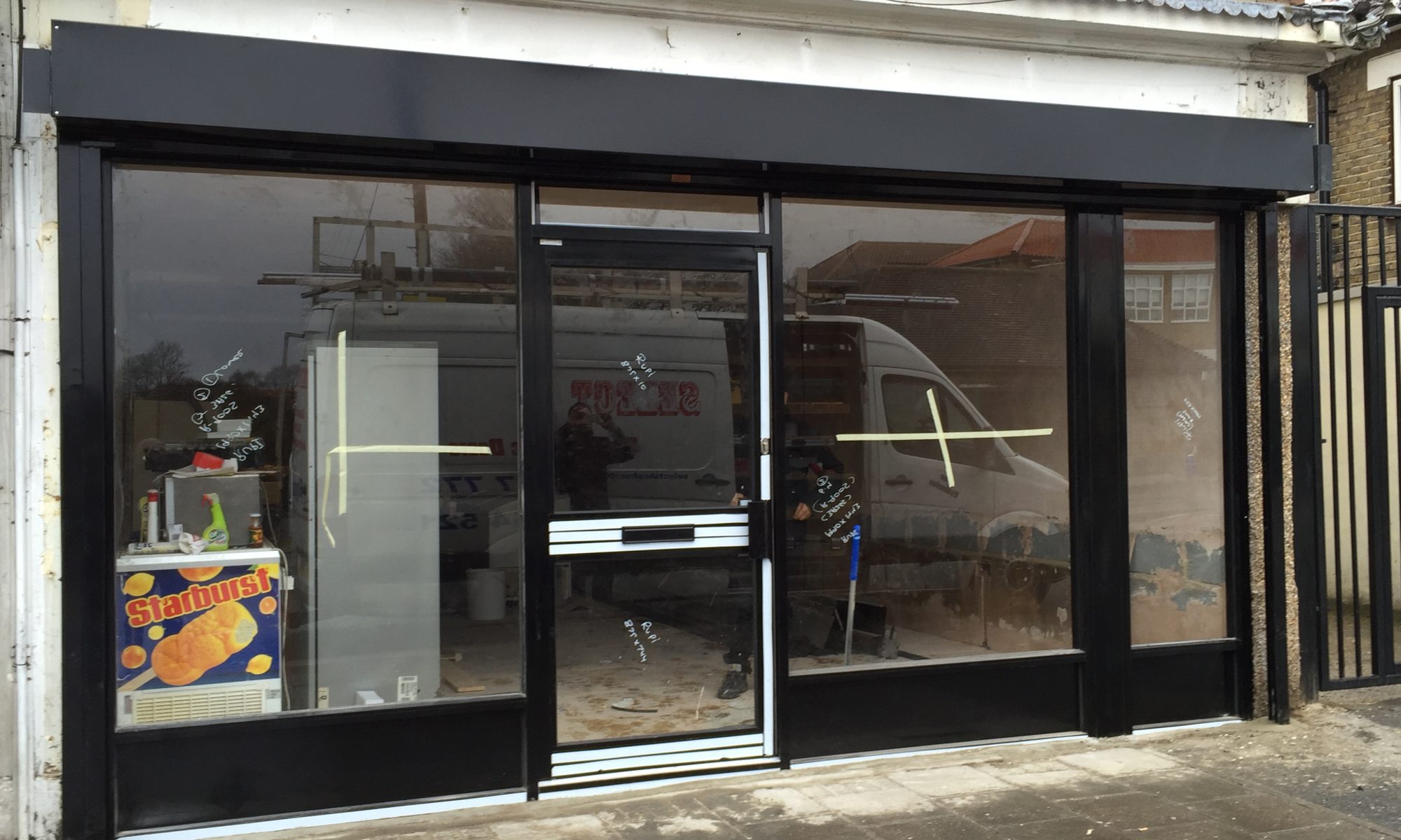 Aluminium Shop Front High End Fitting - Project Image